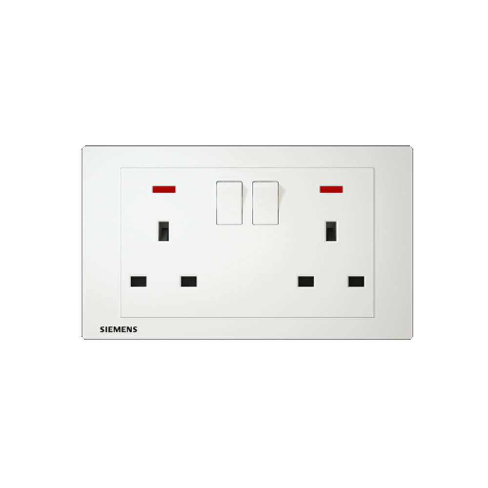 Ưu Điểm Của Vật Liệu Nhựa Chịu Nhiệt Trong Ổ Cắm Siemens